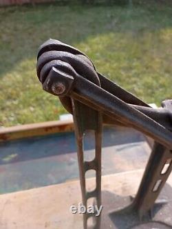 Antique Cast Iron Buggy Carriage Early Automotive Jack #6A