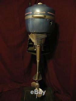 Antique Classic Lauson outboard motor