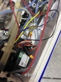 As-IsVintage Traxxas Nitro Vee Boat Engine For Parts Or Repair