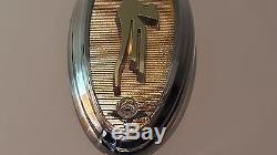JOHNSON OUTBOARD GOLDEN SEA HORSE MEDALLION EMBLEM 1957-1958 VINTAGE NOS