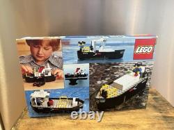 LEGO 4005 Tug Boat Vintage 1982 Complete Original Parts w Box & Manual Nice