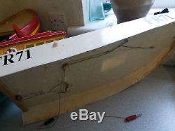 Large Vintage Model Fishing Boat- Part Electrics- Fr71- 30 Inches- Fraserburgh