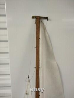 Large Vintage RC Model Remote Control Sailboat No Remote, Parts or Repair 38