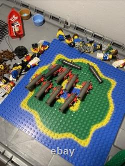 Lego Bulk Pirate Minifigure Lot Boat Parts Weapons Accessories Vintage 6270 6285