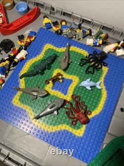 Lego Bulk Pirate Minifigure Lot Boat Parts Weapons Accessories Vintage 6270 6285