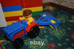 Lego DUPLO 80s Tractor 2629 Zoo Keeper 4962 VTG Square Figures Animals BLOCKS