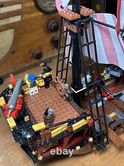 Lego Pirates II Brickbeard's Bounty 6243 Boat Ship Near Complete Missing Parts