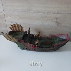 Mega Bloks Pirates of the Caribbean Empress 1065 Ship Spares Parts Hull Figures