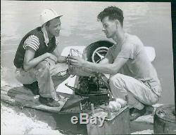 Men Water Vintage Boat Wheel Working Parts Equipment Helmet Handsome Photo 7X9