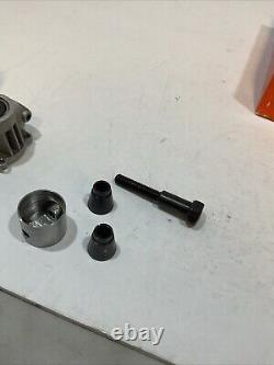 NEW VINTAGE K&B KB 7.5 cc 45 R/C Marine Model Boat Engine Parts CRANK CASE & ETC