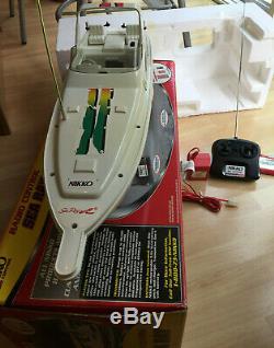 Nikko Vintage R/C Sea Ray Boat All Parts, Pack. Ant, and Box withinsert very clean
