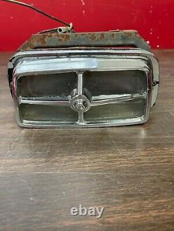 ORIGINAL 1970 MUSTANG MACH 1 RH GRILLE PARKING FOG LIGHT ASSEMBLY With BRACKET1221