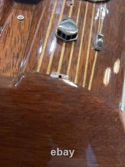 RIVA AQUARAMA ITALIAN SPEEDBOAT 26 With METAL STAND FOR PARTS OR REPAIR LOOK