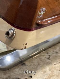 RIVA AQUARAMA ITALIAN SPEEDBOAT 26 With METAL STAND FOR PARTS OR REPAIR LOOK