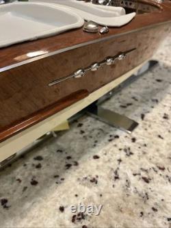 RIVA AQUARAMA ITALIAN SPEEDBOAT 26 With METAL STAND FOR PARTS OR REPAIR LOOK