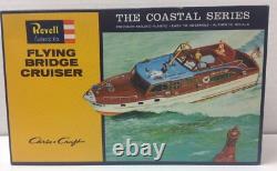 Revell 156 Flying Bridge Cruiser, Vintage Model Ship Kit 302-100, Complete