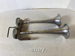Safety Dual trumpet Air Horn BSM Vintage train boat truck parts 10D46