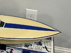 Traxxas Nitro Vee Boat Vintage NO REMOTE UNTESTED PARTS/REPAIR