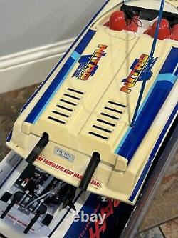 Traxxas Nitro Vee Boat Vintage NO REMOTE UNTESTED PARTS/REPAIR