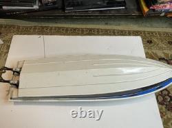 Two Vintage Traxxas Villain IV Boats Untested For Parts Or Repair