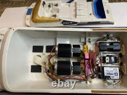 Two Vintage Traxxas Villain IV Boats Untested For Parts Or Repair