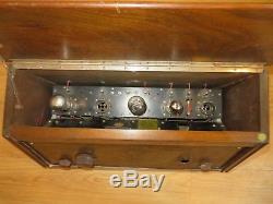 Vintage 1920s Airline 15 Tube Radio in Beautiful wood cabinet