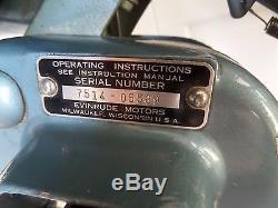 Vintage 1954 Evinrude FLEETWIN model 7514 7.5 HP Outboard withOriginal Gas Tank