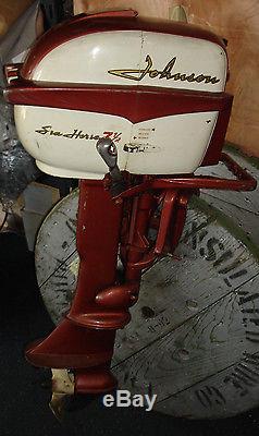 Vintage 1958 Johnson Seahorse 7.5 H. P. Outboard boat Engine/Motor