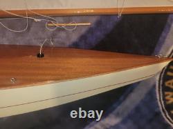 Vintage 30 RC Wooden Model Sailboat Yacht Vic Smeed Sea Urchin Untested Motor