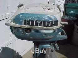 Vintage 3 HP Evinrude Lightwin Outboard Motor Built in Gas Tank