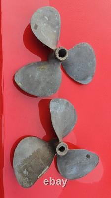 Vintage CHRIS CRAFT WOODEN BOAT PARTS 2x PROPELLERS