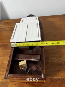 Vintage Cabin Cruiser Lobster Battery Wood Outboard Motor Speed Boat Toy Parts
