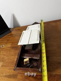 Vintage Cabin Cruiser Lobster Battery Wood Outboard Motor Speed Boat Toy Parts