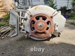 Vintage Gas Powered Outboard Boat Motor AS-IS FOR PARTS MN# 091107 SN# 31568