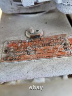 Vintage Gas Powered Outboard Boat Motor AS-IS FOR PARTS MN# 091107 SN# 31568