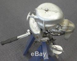 Vintage JOHNSON OUTBOARD MOTOR Model AT-10. 5HP. 1940. Runs Well. Good Condition