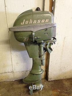 Vintage Johnson Outboard Motor 5 1/2 HP 1953-1954 (Model CD10)