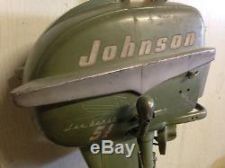 Vintage Johnson Outboard Motor 5 1/2 HP 1953-1954 (Model CD10)