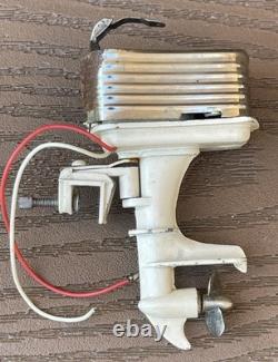 Vintage K&O Fleet Line Toy Boat Outboard Motor Parts Electric As Is
