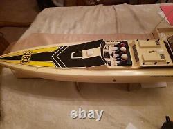 Vintage Kyosho Jet Stream 800 Rc Boat For Parts Or Display Piece