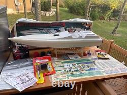 Vintage Kyosho Jet Stream 800 Rc Boat For Parts Or Display Piece