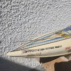 Vintage Kyosho RC BOAT Jet Stream GP10 No Remote Untested As Is For Parts