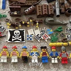 Vintage LEGO Pirate Minifigure LOT Parts Mast Rope Bridge Boats Monkey Palm Tree