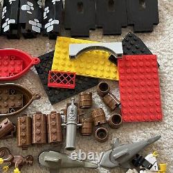 Vintage LEGO Pirate Minifigure LOT Parts Mast Rope Bridge Boats Monkey Palm Tree