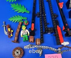 Vintage Lego Pirates Bundle inc Captain Redbeards Pirate Ship 7075 Parts