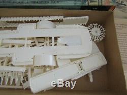 Vintage Model Kit Revell Ship Boat Robert E Lee Mississippi Steamboat Parts