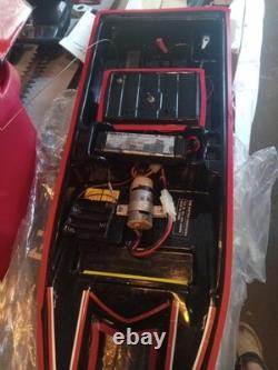 Vintage Phantom 28 RC Boat with Original Box PLEASE READ NO REMOTE FOR PARTS (BB)