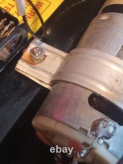 Vintage Phantom 28 RC Boat with Original Box PLEASE READ NO REMOTE FOR PARTS (BB)