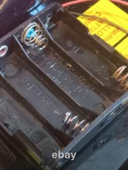 Vintage Phantom 28 RC Boat with Original Box PLEASE READ NO REMOTE FOR PARTS (BB)