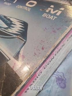 Vintage Phantom 28 RC Boat with Original Box PLEASE READ NO REMOTE FOR PARTS (BB)